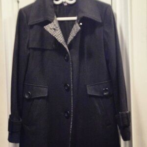 Novelti Black Wool Blend Coat Women’s Size 12 – Classic Button Front with Pocket